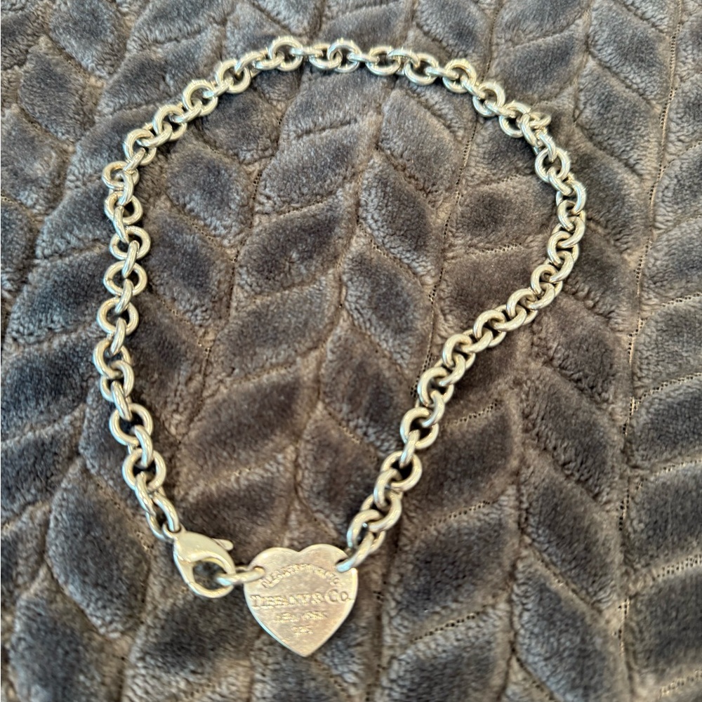 Tiffany & Co heart tag chain link choker